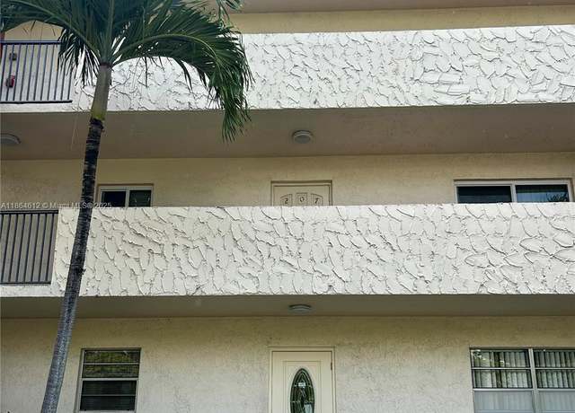 Property at 111 S Hollybrook Dr #107, Pembroke Pines, FL 33025, 2 beds, 2 baths