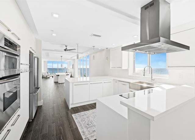 Property at 704 N Ocean Blvd #501, Pompano Beach, FL 33062, 3 beds, 3.5 baths
