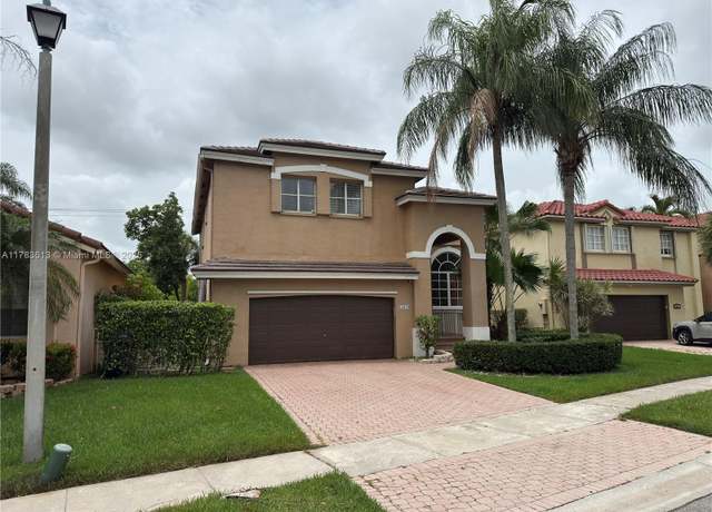 Property at 15640 SW 16th Ct, Pembroke Pines, FL 33027, 4 beds, 3 baths