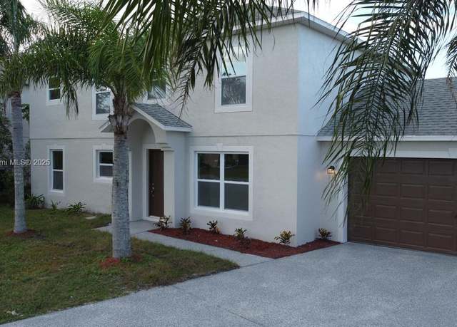 Property at 1115 Munster Ct, Kissimmee, FL 34759, 4 beds, 2.5 baths