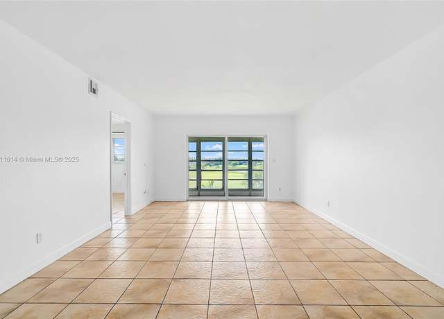 Property at 2500 SW 81st Ave #402, Davie, FL 33324, 2 beds, 2 baths