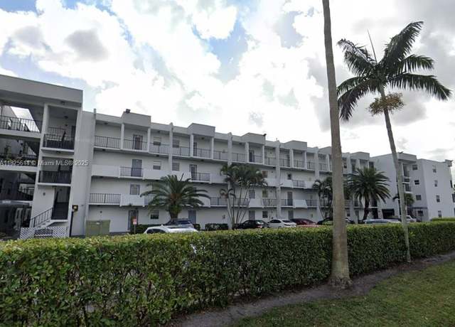 Property at 2998 E Sunrise Lakes Dr #215, Sunrise, FL 33322, 2 beds, 2 baths