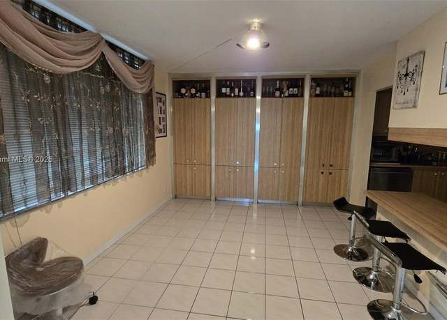 Property at 20441 NE 30th Ave Unit 114-9, Aventura, FL 33180, 3 beds, 2 baths