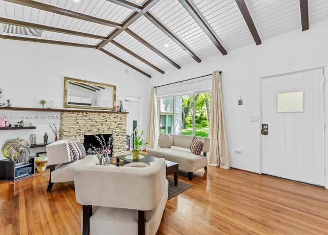Property at 318 NE 105th St, Miami Shores, FL 33138, 3 beds, 2 baths