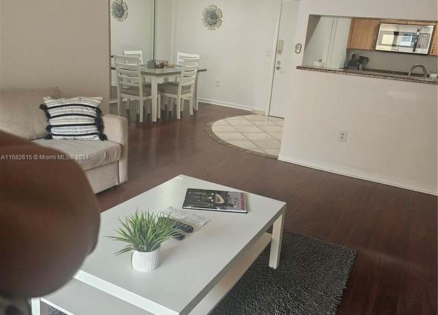 Property at 19555 E Country Club Dr #8503, Aventura, FL 33180, 1 bed, 1 bath