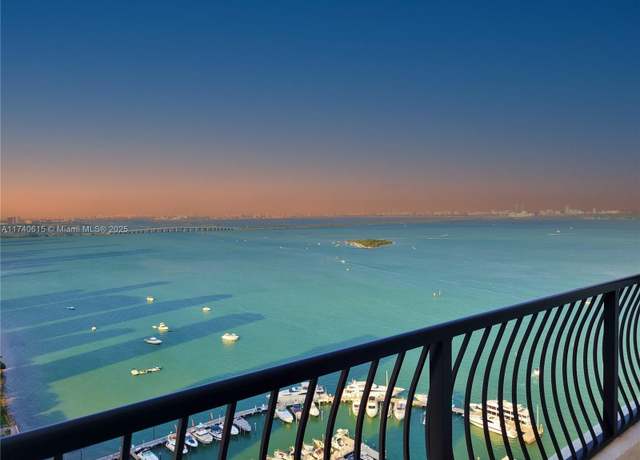 Property at 555 NE 15th St Unit 33D, Miami, FL 33132, 1 bed, 1.5 baths