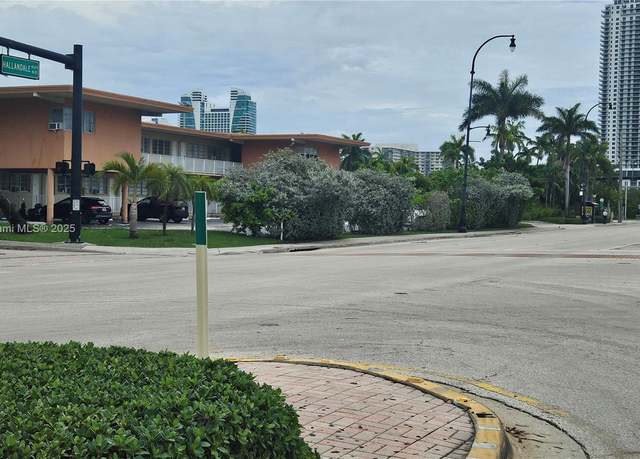 Property at 26 Diplomat Pkwy #2259, Hallandale Beach, FL 33009, 1 bed, 1 bath