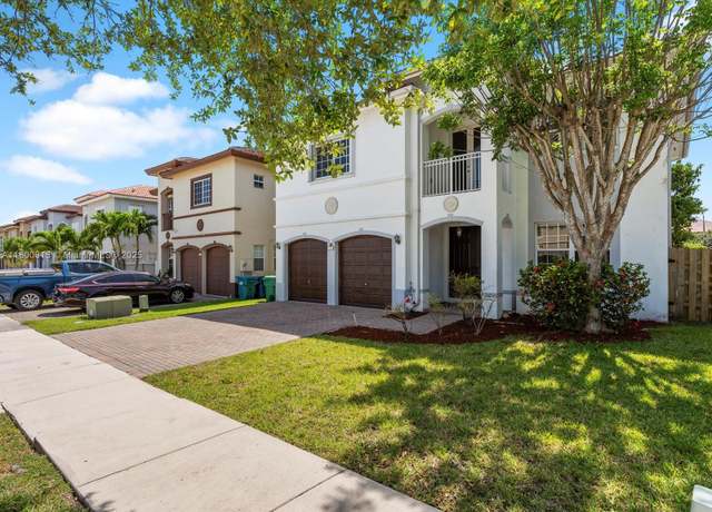 Property at 17616 SW 135th Ave, Miami, FL 33177, 5 beds, 4 baths