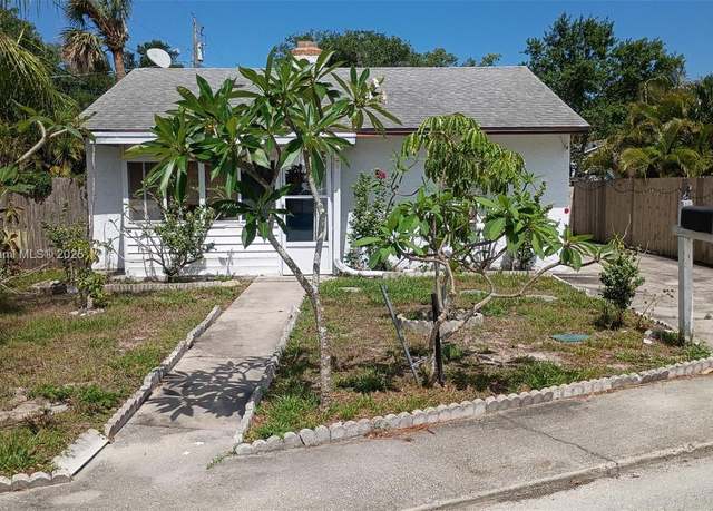 Property at 1213 W Azalea Ct, Melbourne, FL 32935, 2 beds, 1 bath