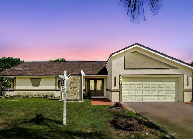 Property at 7220 NW 44th Ct, Lauderhill, FL 33319, 4 beds, 2.5 baths