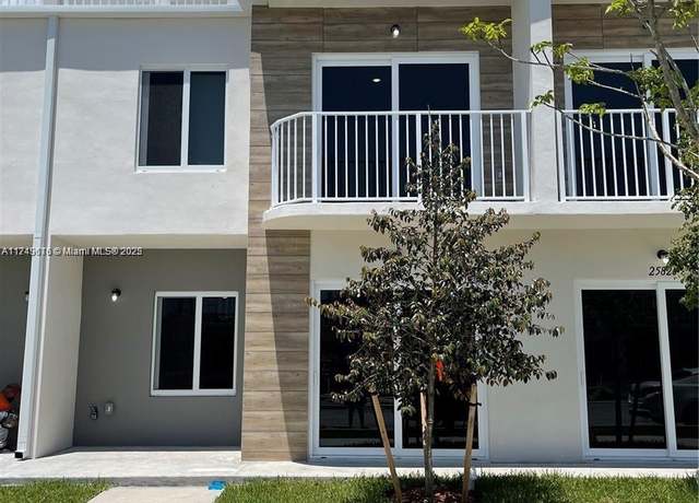 Property at 25851 SW 144th Ct, Naranja, FL 33032, 4 beds, 3.5 baths