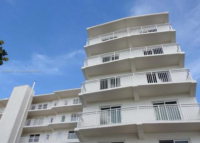 Property at 901 S Surf Rd #504, Hollywood, FL 33019, 1 bed, 1 bath