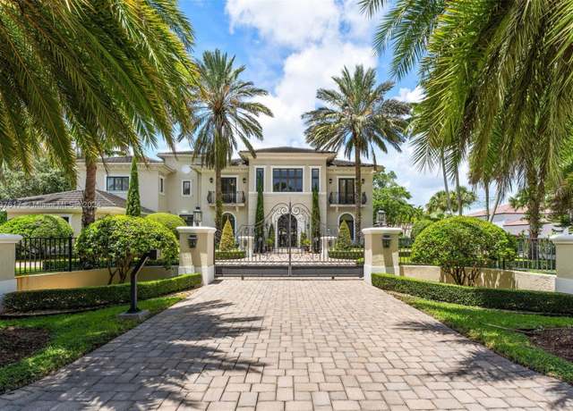 Property at 12110 SW 60th Ct, Pinecrest, FL 33156, 7 beds, 7 baths
