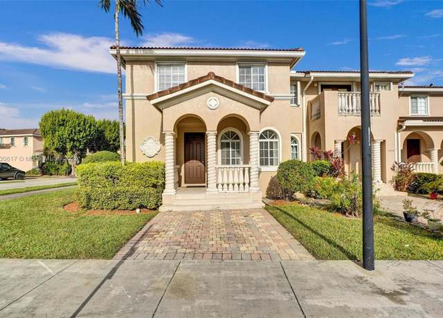 Property at 27982 SW 140th Ave, Homestead, FL 33032, 3 beds, 2.5 baths