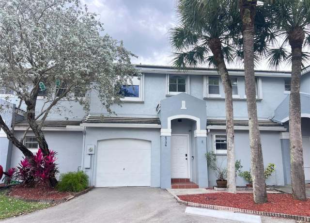 Property at 4734 Grapevine Way #4734, Davie, FL 33331, 3 beds, 2.5 baths