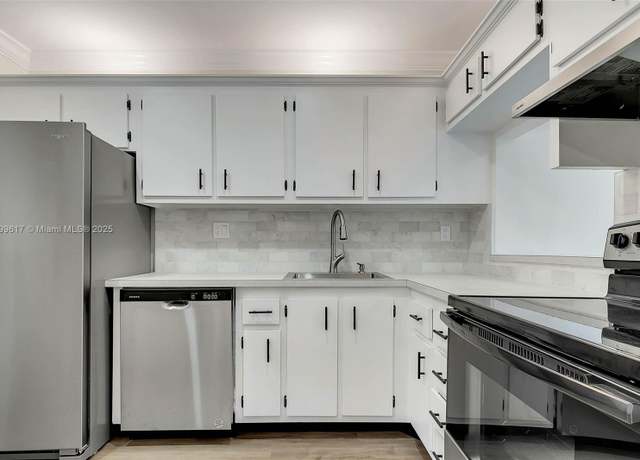 Property at 8000 SW 81st Dr #103, Miami, FL 33143, 1 bed, 1 bath