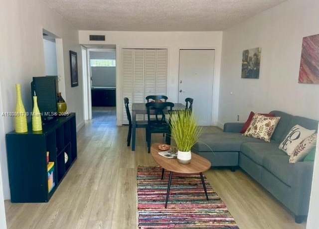 Property at 200 NW 107th Ave #106, Miami, FL 33172, 2 beds, 1 bath