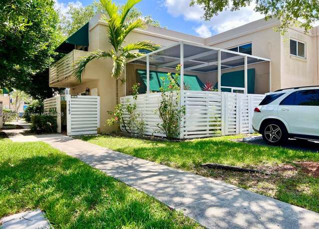 Property at 14362 SW 96th Ln, Miami, FL 33186, 3 beds, 2.5 baths