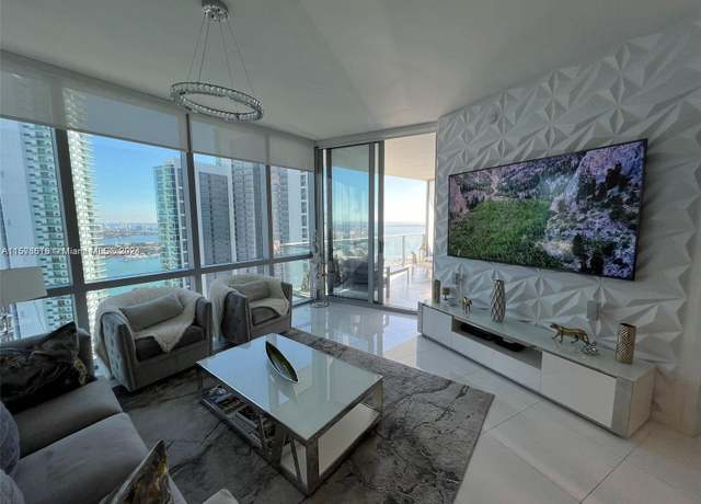 Property at 851 NE 1st Ave #3903, Miami, FL 33132, 2 beds, 3 baths