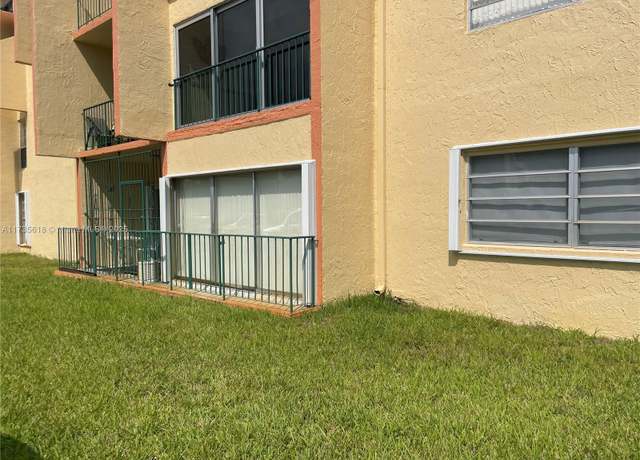 Property at 1975 W 44th Pl #106, Hialeah, FL 33012, 2 beds, 2 baths