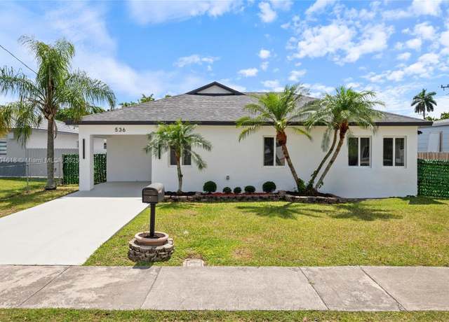 Property at 536 NW 7th St, Homestead, FL 33030, 3 beds, 3.5 baths