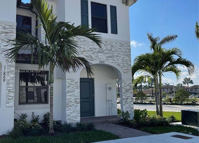Property at 11872 SW 247th Ter, Homestead, FL 33032, 3 beds, 2.5 baths