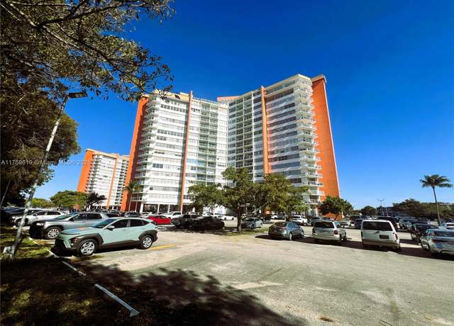 Property at 1351 NE Miami Gardens Dr Unit 325E, Miami, FL 33179, 2 beds, 2 baths