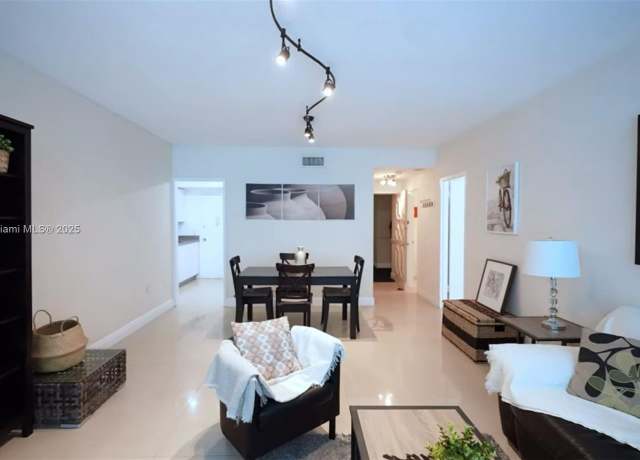 Property at 3505 S Ocean Dr #411, Hollywood, FL 33019, 1 bed, 1.5 baths