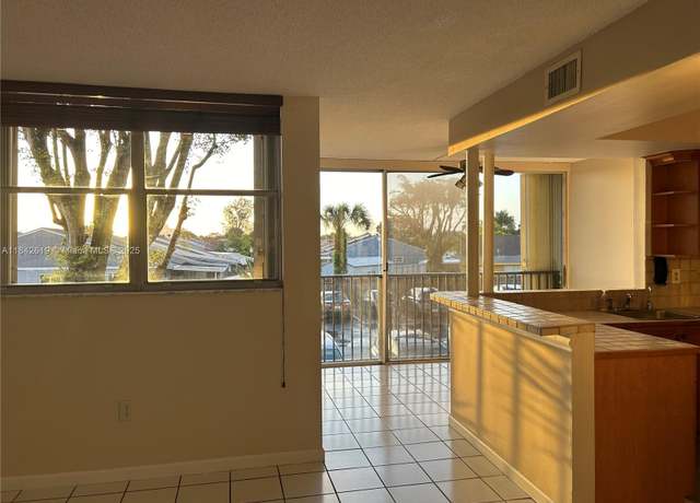 Property at 9411 SW 4th St #202, Miami, FL 33174, 2 beds, 2 baths