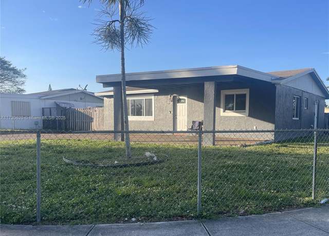 Property at 2601 NW 22nd St, Fort Lauderdale, FL 33311, 3 beds, 2 baths