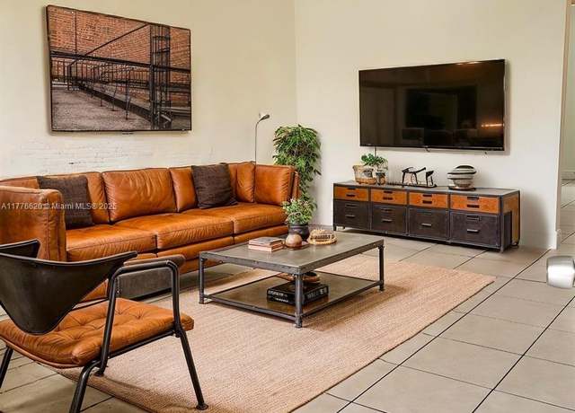 Property at 318 Majorca Ave #306, Coral Gables, FL 33134, 2 beds, 1 bath