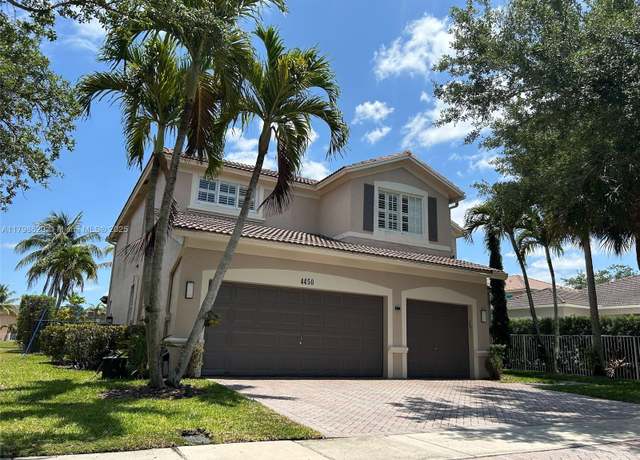 Property at 4450 Laurel Pl, Weston, FL 33332, 5 beds, 4 baths