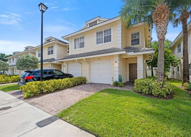 Property at 3019 NW 30th Ave, Oakland Park, FL 33311, 3 beds, 2.5 baths
