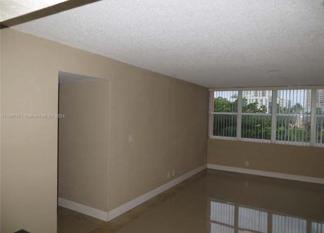 Property at 9143 SW 77th Ave Unit B403, Miami, FL 33156, 3 beds, 2 baths