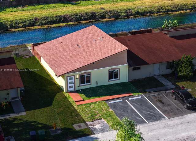 Property at 28020 SW 141st Pl, Homestead, FL 33033, 3 beds, 2 baths
