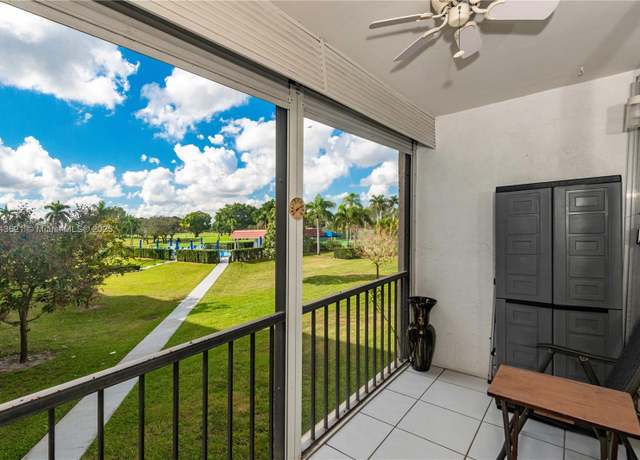 Property at 8900 Washington Blvd #207, Pembroke Pines, FL 33025, 1 bed, 1.5 baths