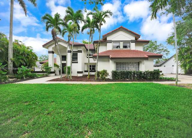Property at 9866 SW 111th Ter, Miami, FL 33176, 5 beds, 3.5 baths