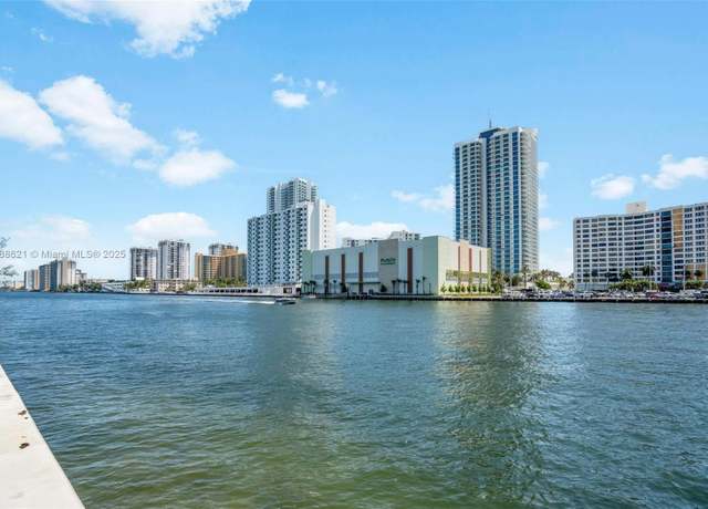 Property at 600 Parkview Dr #422, Hallandale Beach, FL 33009, 1 bed, 1.5 baths