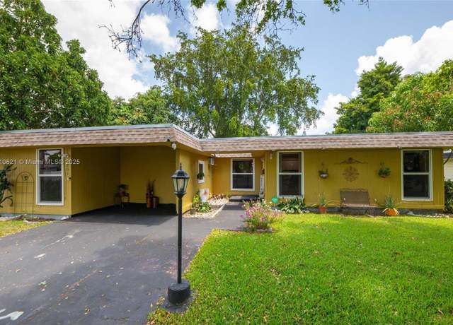 Property at 7201 NW 67th St, Tamarac, FL 33321, 2 beds, 2 baths