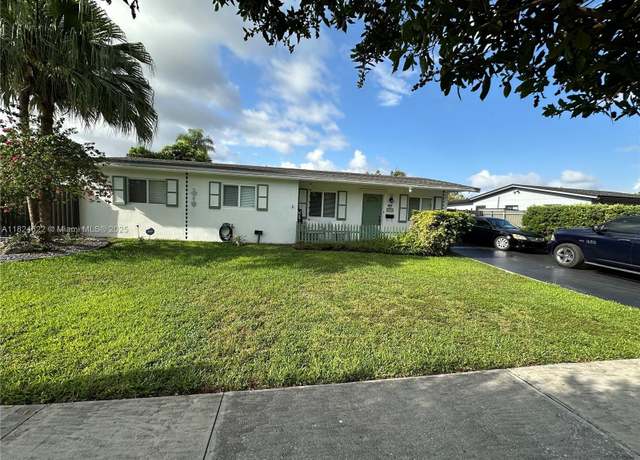 Property at 8530 NW 177th St, Hialeah, FL 33015, 3 beds, 1 bath