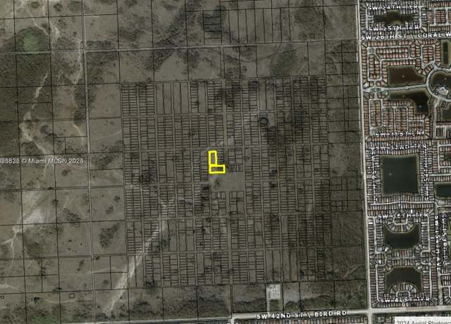 Property at 0 32 St, Miami, FL 33185
