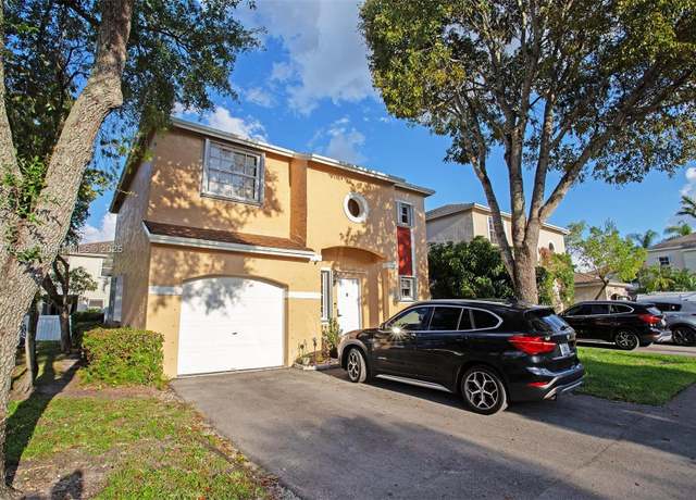 Property at 11992 NW 13th St, Pembroke Pines, FL 33026, 3 beds, 2.5 baths