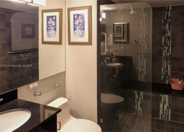 Property at 9423 S Hollybrook Lake Dr #108, Pembroke Pines, FL 33025, 2 beds, 2 baths
