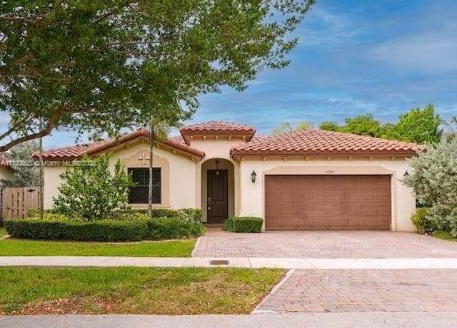 Property at 15340 SW 176th Ln, Miami, FL 33187, 4 beds, 3 baths