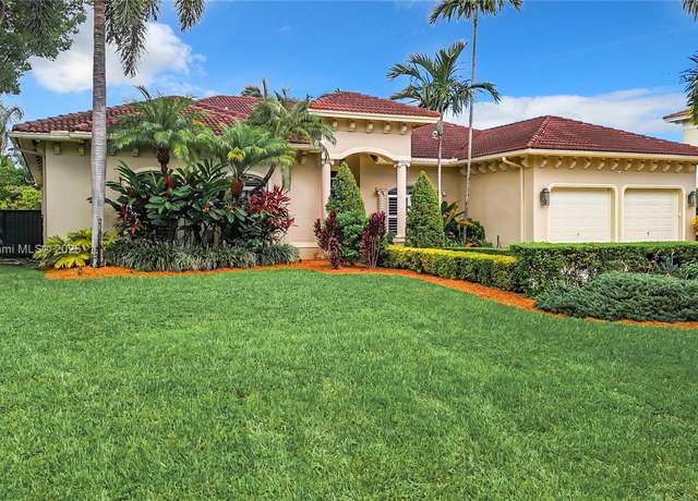 Property at 16541 SW 84 Ct, Palmetto Bay, FL 33157, 4 beds, 4 baths