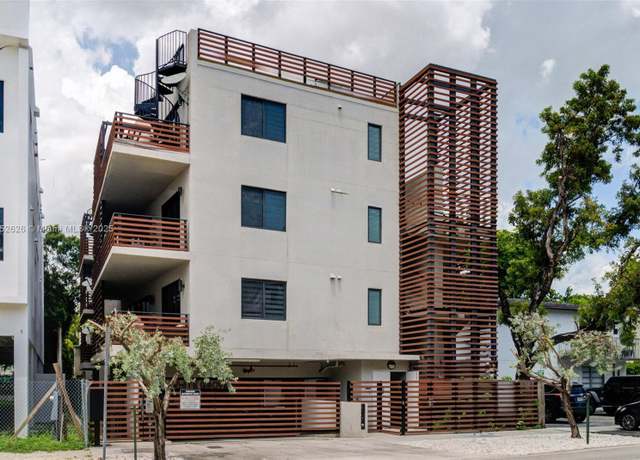 Property at 2955 Bird Ave, Miami, FL 33133, 13 beds, 8 baths