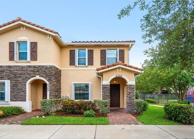 Property at 4326 Braxton Ave, West Palm Beach, FL 33417, 2 beds, 2.5 baths