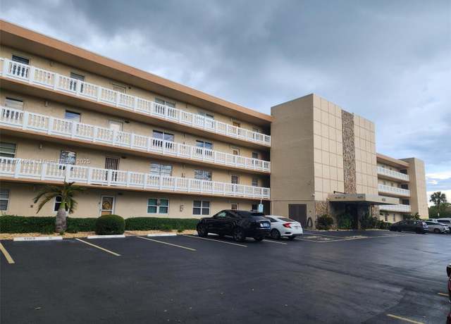 Property at 425 SE 11th Ter #403, Dania Beach, FL 33004, 2 beds, 2 baths