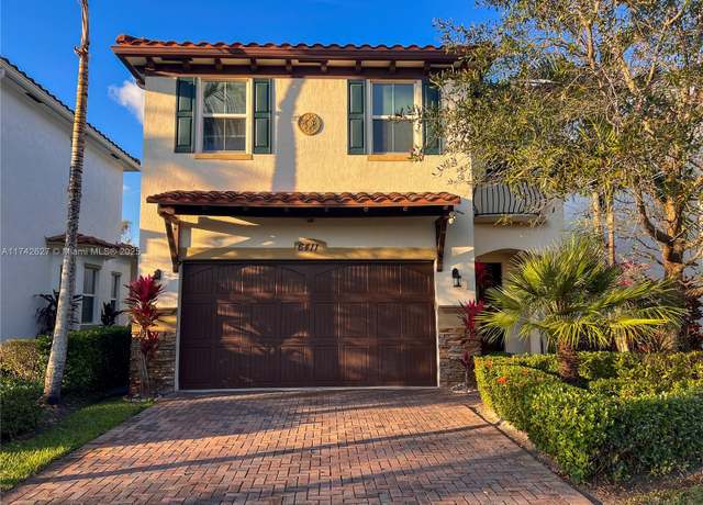 Property at 6411 Osprey Landing St, Davie, FL 33314, 4 beds, 2.5 baths
