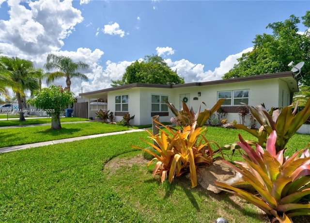 Property at 14451 SW 287th St, Homestead, FL 33033, 4 beds, 2 baths